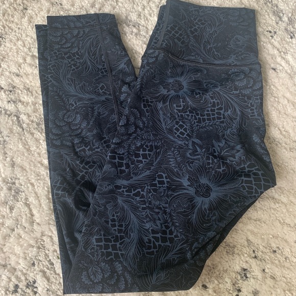 LULULEMON PATTERNED WUNDER UNDER 7/8 - Picture 1 of 6